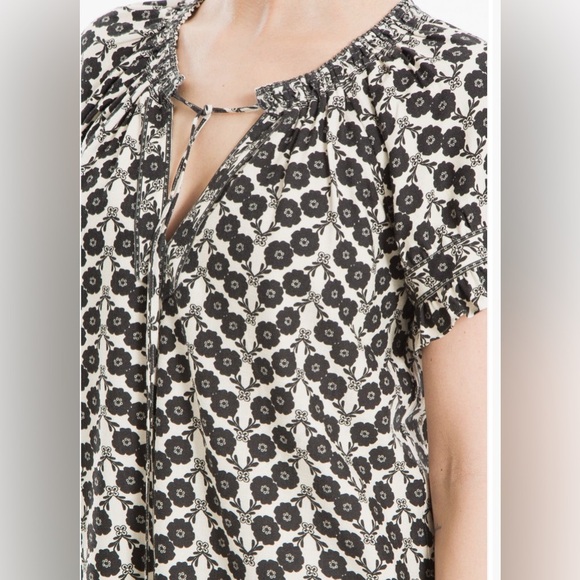 New!Max Studio Floral Black and White Women's Short Sleeve Blouse Various Sizes - Picture 15 of 16